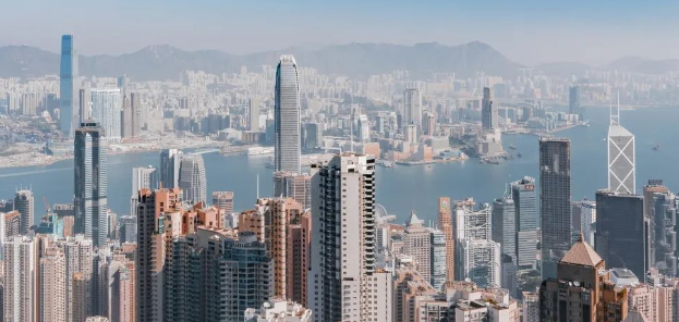 香港人口一年减少12万，现在拿香港身份还有价值吗？